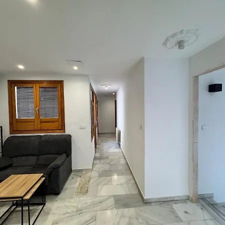 Spacious Top-floor * Granada
